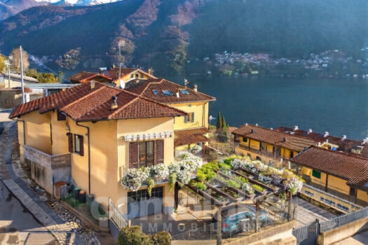 Detached villa near the lake in Laglio