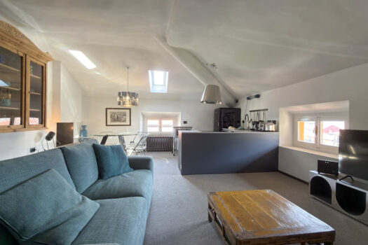 Apartment in a historic villa in Menaggio