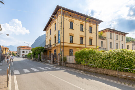 Apartment in a historic villa in Menaggio