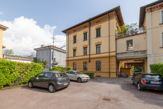 Apartment in a historic villa in Menaggio