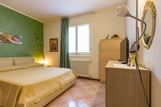 Apartment in a residential complex with a swimmingpool in Pianello del Lario