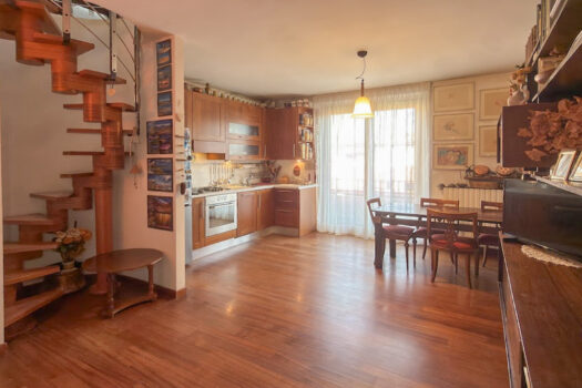 Elegant Apartment with Terrace and Garage in Rovello Porro