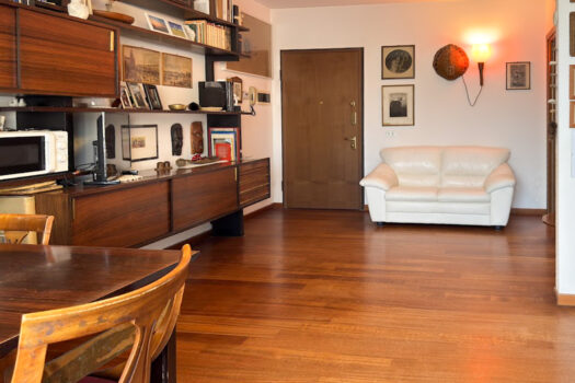 Elegant Apartment with Terrace and Garage in Rovello Porro