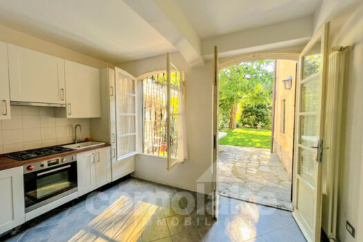 Apartment in a historic villa in the center of Cernobbio