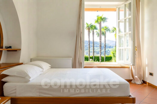 Independent villa with garden and swimming pool in Cernobbio