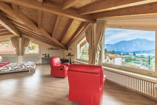 Villa con giardino in Tremezzina – ristrutturata a nuovo con vista lago