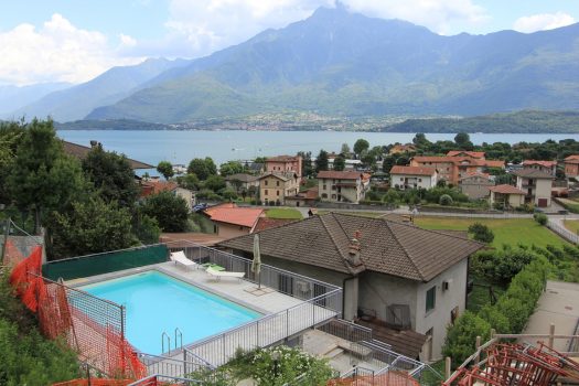 In residence a Domaso – recente costruzione – piscina e solarium