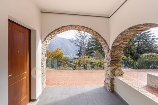 Villa a Cernobbio con incantevole vista lago