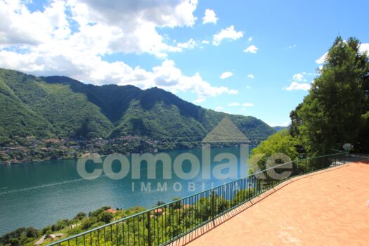 Villa a Cernobbio con incantevole vista lago