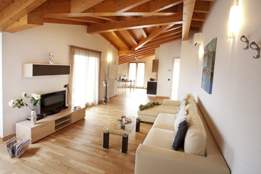 Appartamenti in residence con piscina a Griante