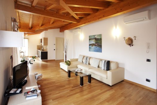 Appartamenti in residence con piscina a Griante