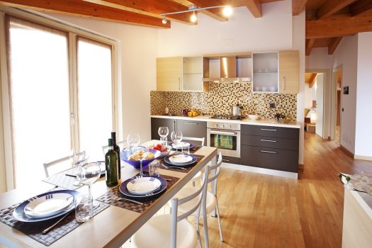 Appartamenti in residence con piscina a Griante