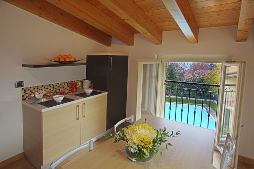 Appartamenti in residence con piscina a Griante