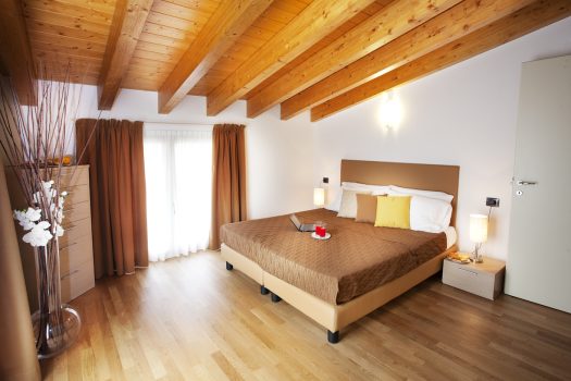 Appartamenti in residence con piscina a Griante