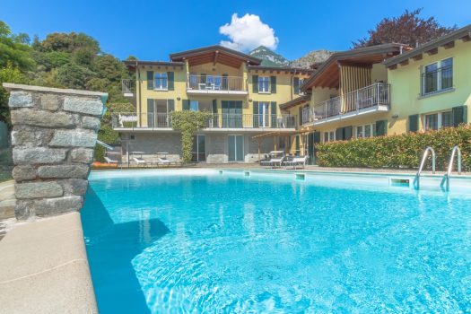 Appartamenti in residence con piscina a Griante