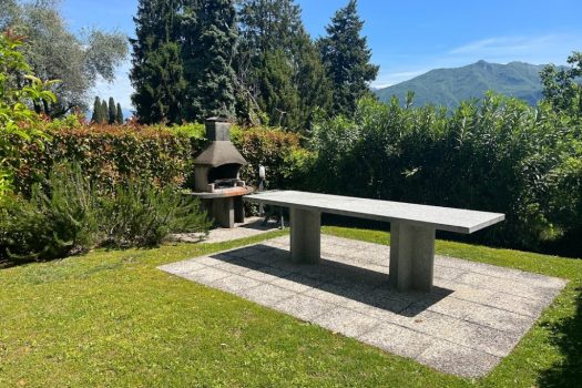 Appartamenti in residence con piscina a Griante