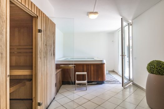 Appartamenti in residence con piscina a Griante