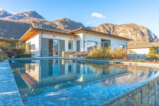Villa moderna con piscina e vista lago in Tremezzina