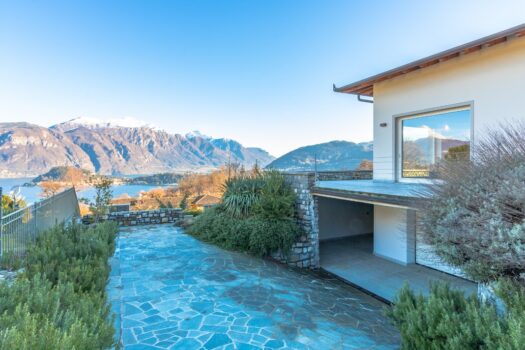 Villa moderna con piscina e vista lago in Tremezzina