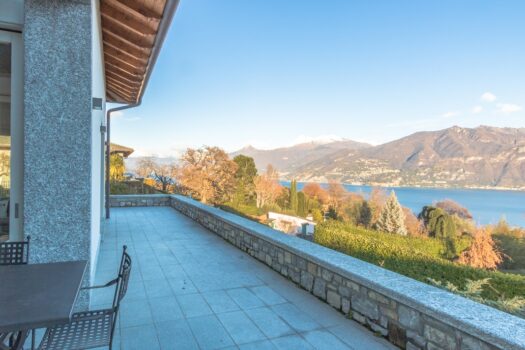 Villa moderna con piscina e vista lago in Tremezzina