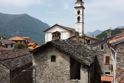Antica casa in pietra da ristrutturare