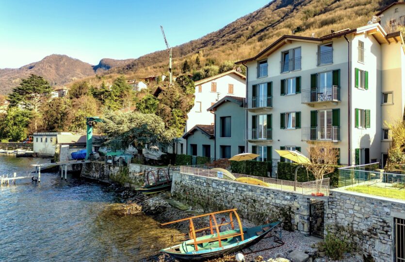 Villa direttamente a lago vicino a Bellagio