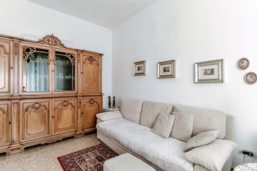 Casa con ampio giardino a Como