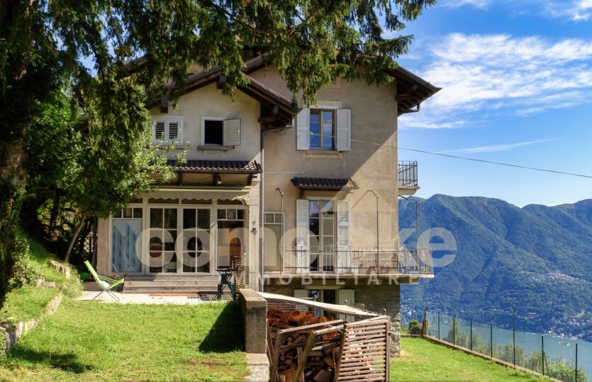 Casa in vendita a Cernobbio con ampio giardino