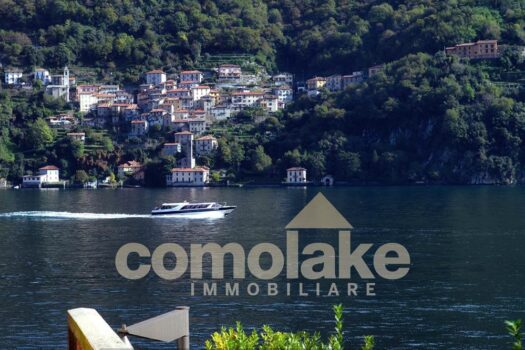 Appartamento sull’acqua con posto barca a Laglio