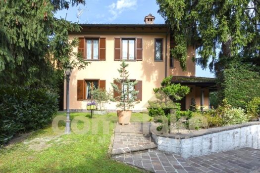 Villa signorile con piscina a Como