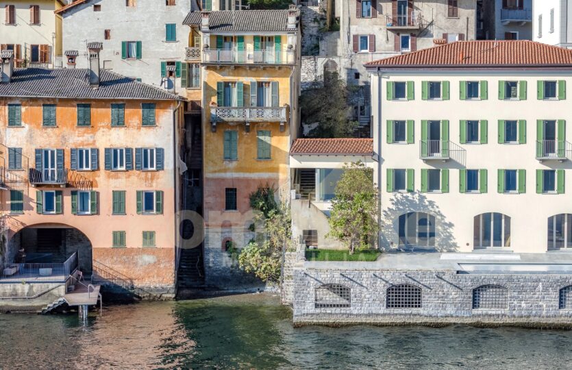 Casa di lago fronte lago