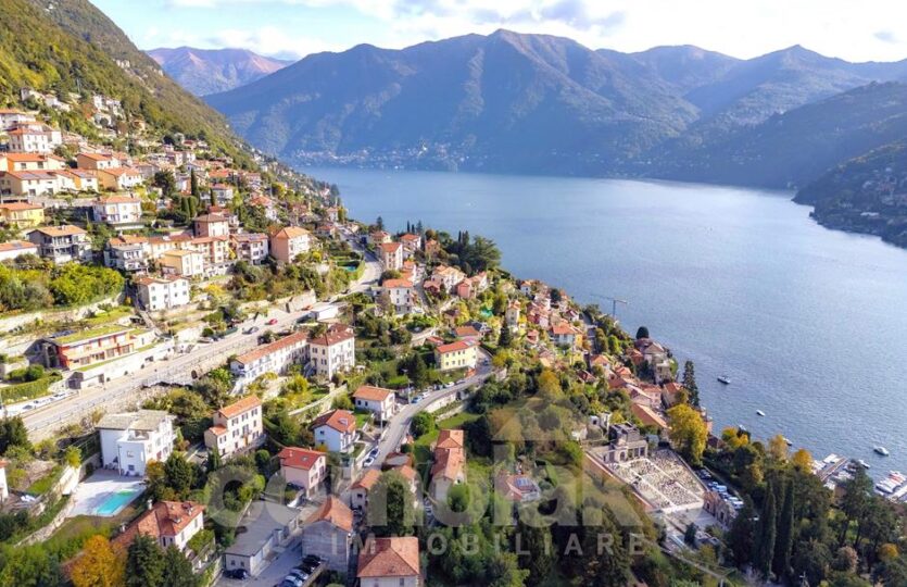 Casa in vendita nel centro di Moltrasio