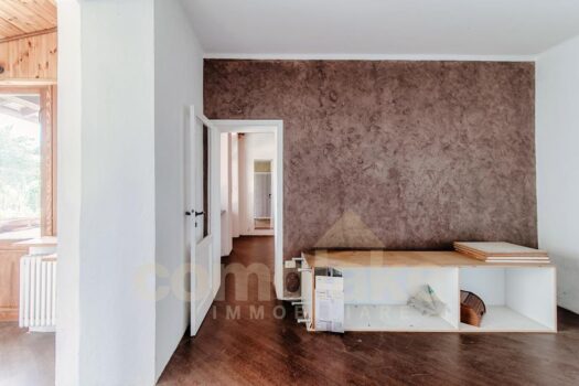Villino romantico con ampio giardino a Cernobbio