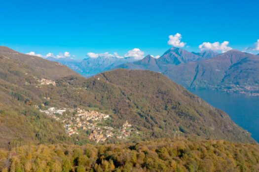 Casa in pietra sopra Menaggio – immersa nel verde