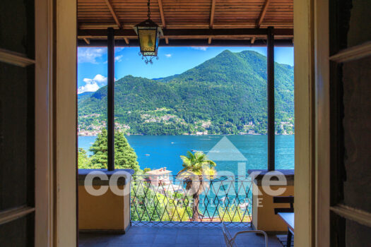 appartamento storico con terrazzo e giardino a Moltrasio