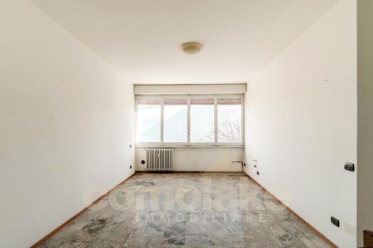 Appartamento con terrazzo vista lago a Como