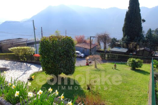 Villa indipendente con ampio giardino a Cernobbio
