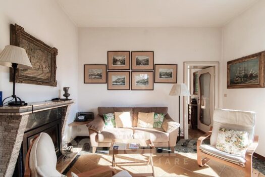 Casa di lago con ampio giardino a Carate Urio