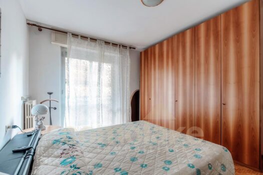 Appartamento con balcone panoramico vicino al confine svizzero