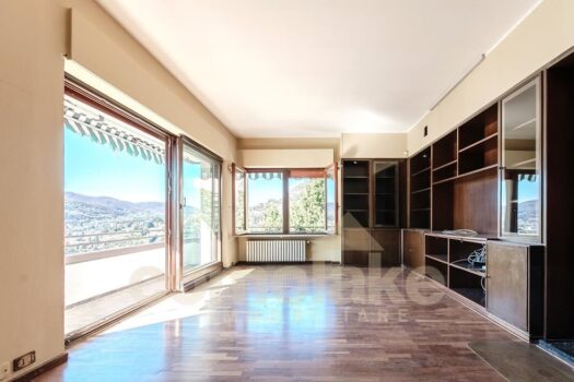 Attico con meravigliosa vista lago a Cernobbio