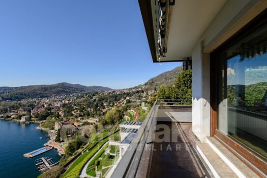 Attico con meravigliosa vista lago a Cernobbio