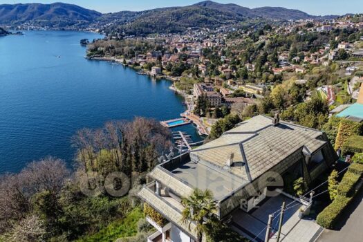 Attico con meravigliosa vista lago a Cernobbio