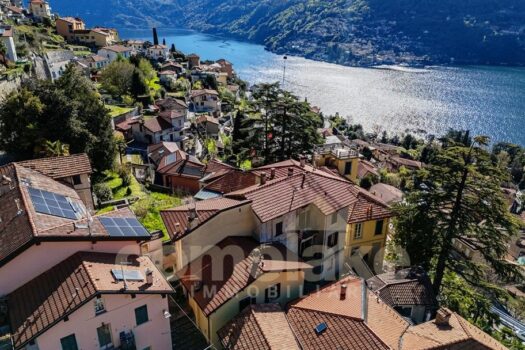 Antica casa di lago con giardino a Moltrasio