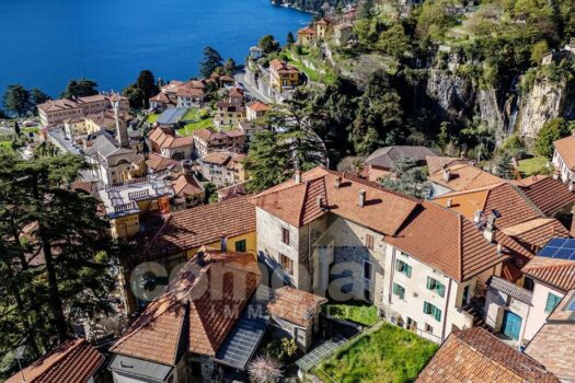 Antica casa di lago con giardino a Moltrasio