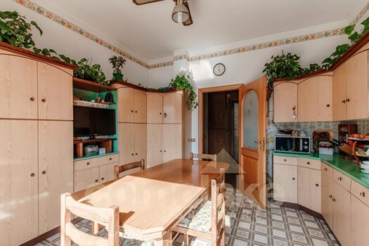 Casa di lago con giardino a Moltrasio