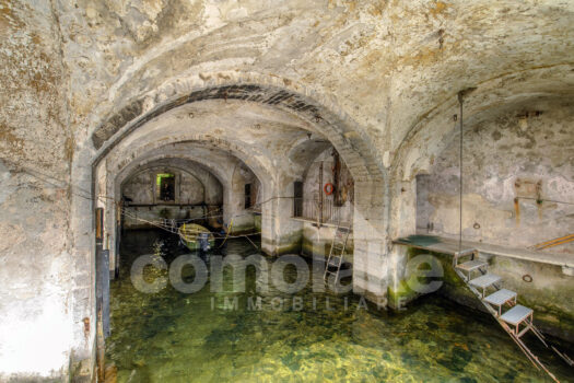 Attico in villa d’epoca a lago