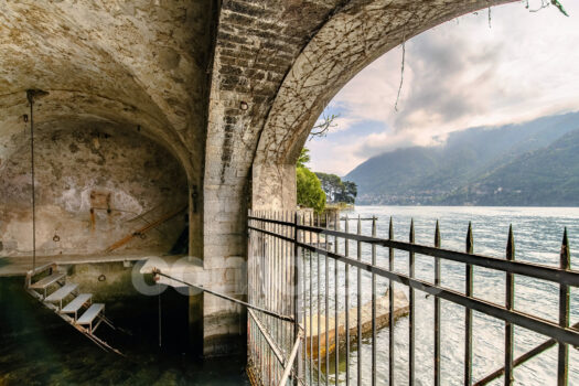 Attico in villa d’epoca a lago