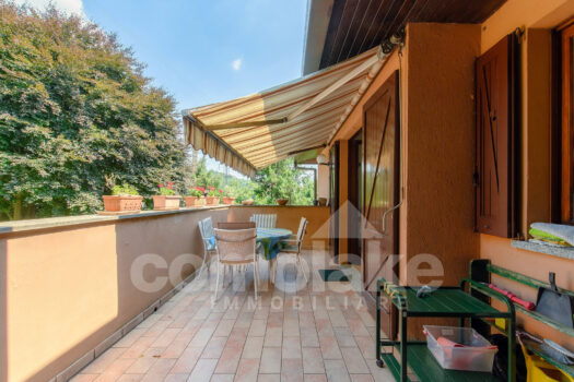 Villa indipendente con ampio giardino