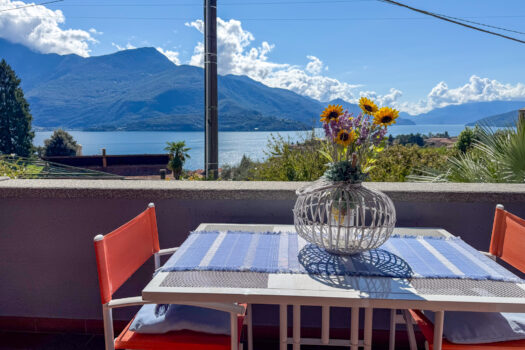 Trilocale con vista lago a Gravedona – vicino al centro