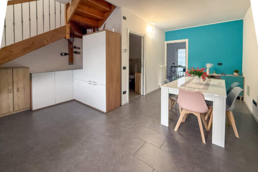 Appartamento in residence con piscina a Pianello del Lario – vista lago